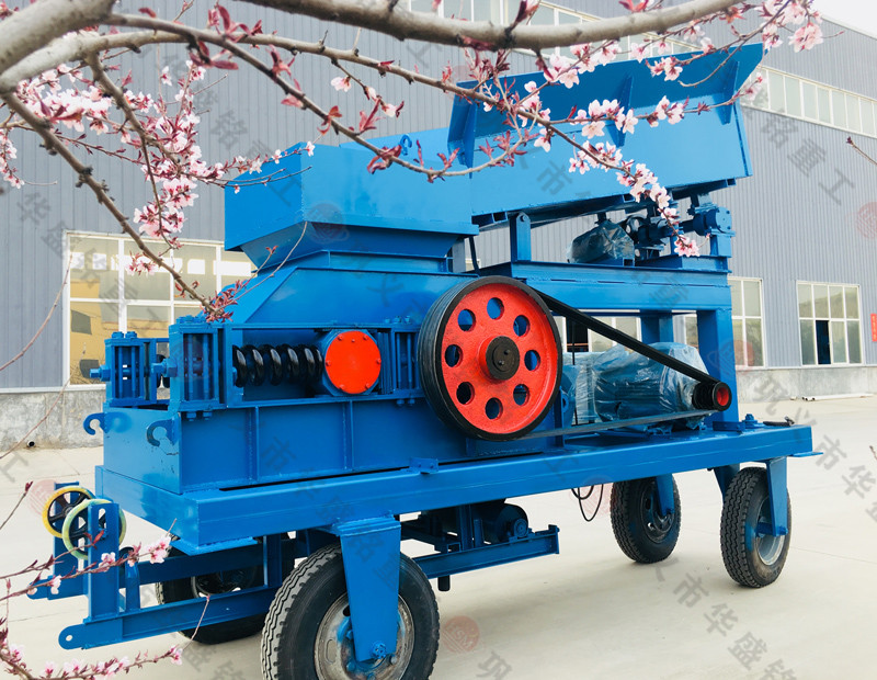 小型移動(dòng)式對(duì)輥破碎機(jī)設(shè)備優(yōu)勢(shì)，型號(hào)選擇